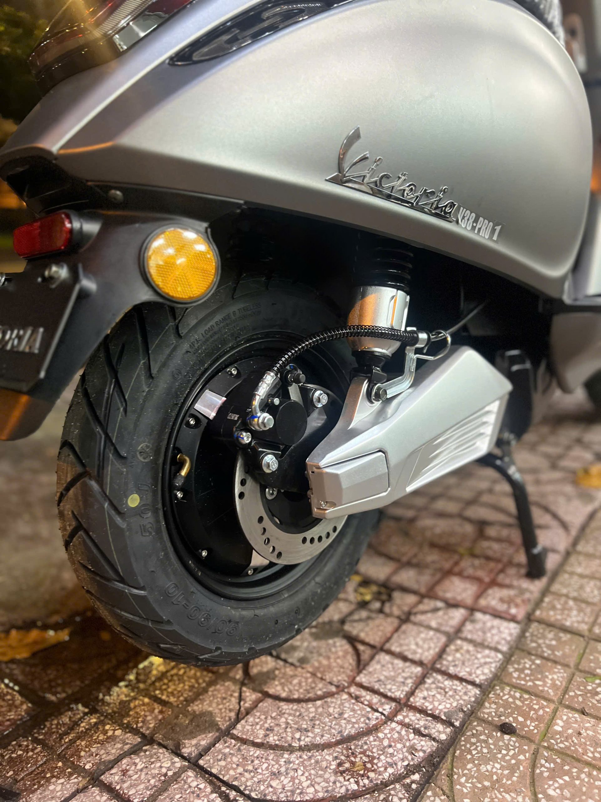 Xe Máy Điện Victoria V38 Việt Nhật Thế Hệ Mới - Ảnh 11