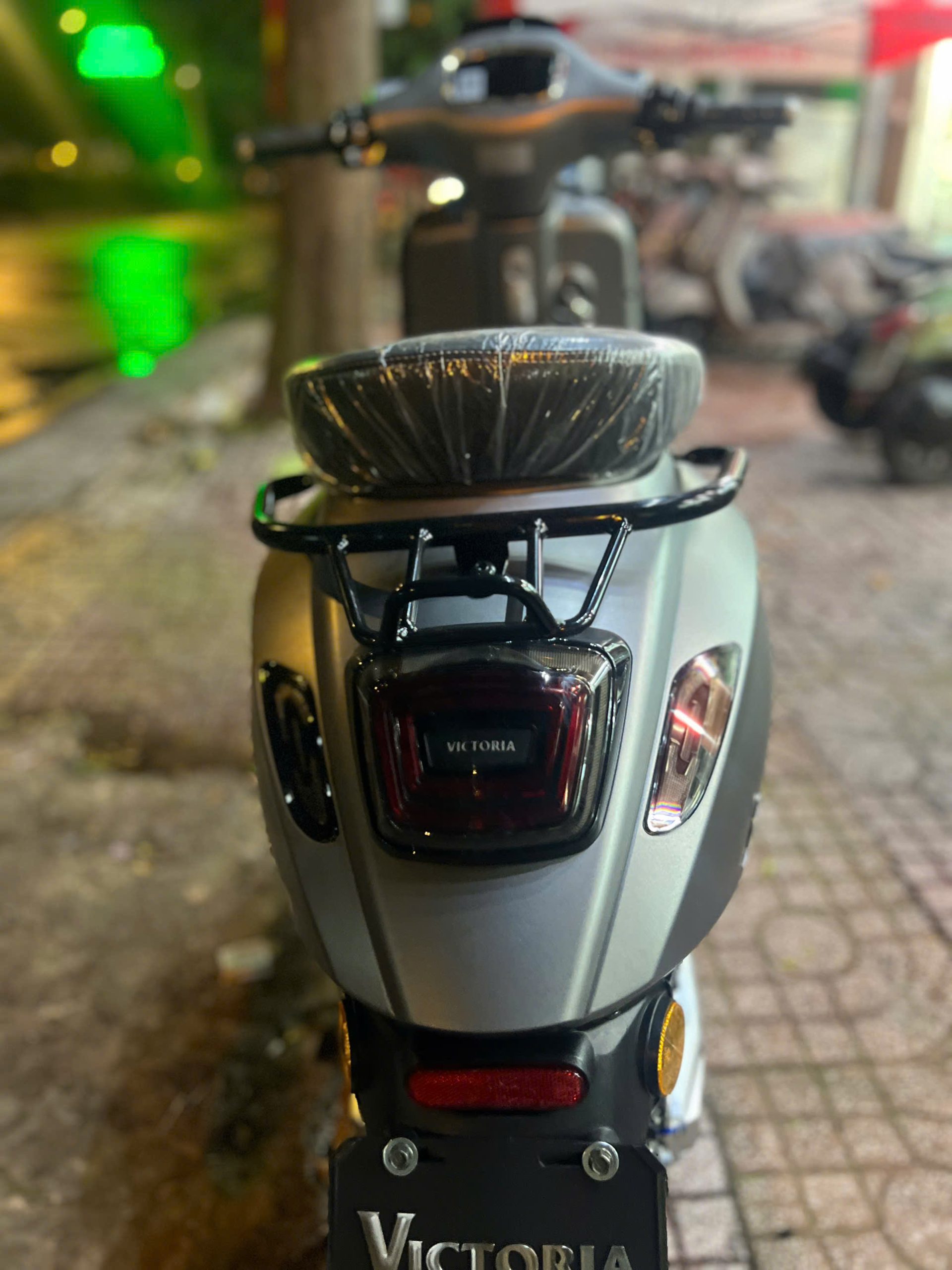 Xe Máy Điện Victoria V38 Việt Nhật Thế Hệ Mới - Ảnh 12