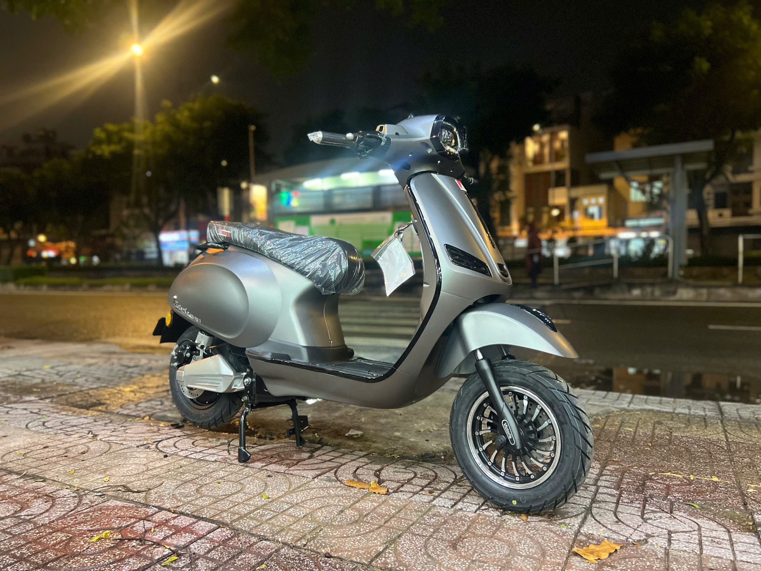 Xe Máy Điện Victoria V38 Việt Nhật Thế Hệ Mới - Ảnh 13