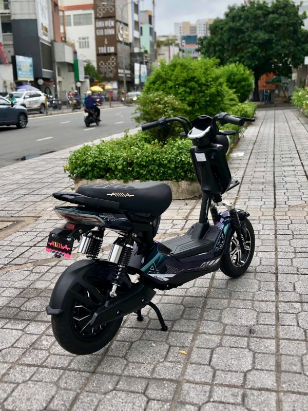 Xe sử dụng động cơ điện công suất 500W