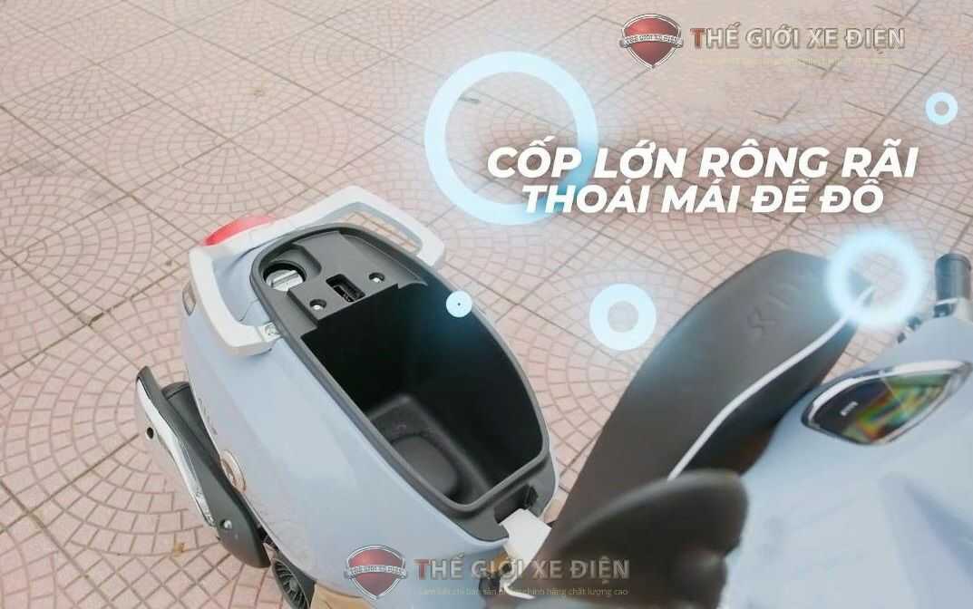 Cốp chứa đồ rộng rãi