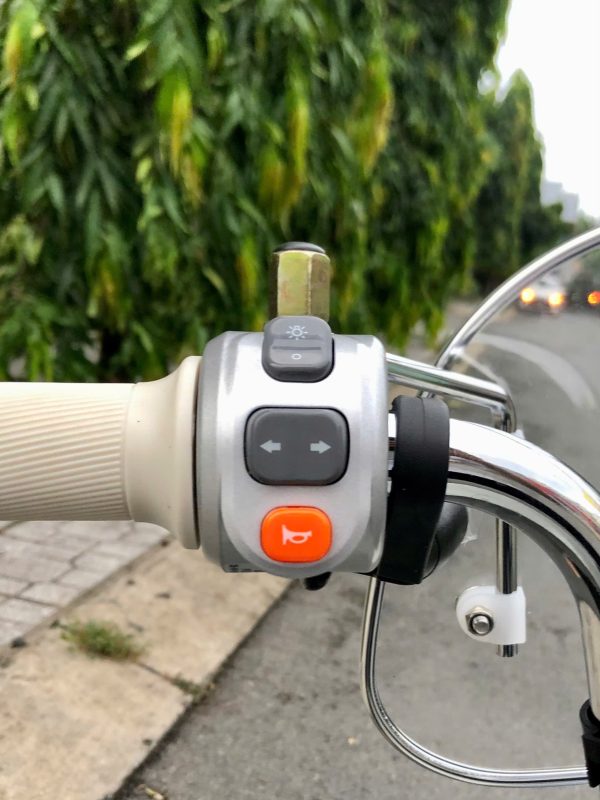 Xe sử dụng phanh cơ trước và sau